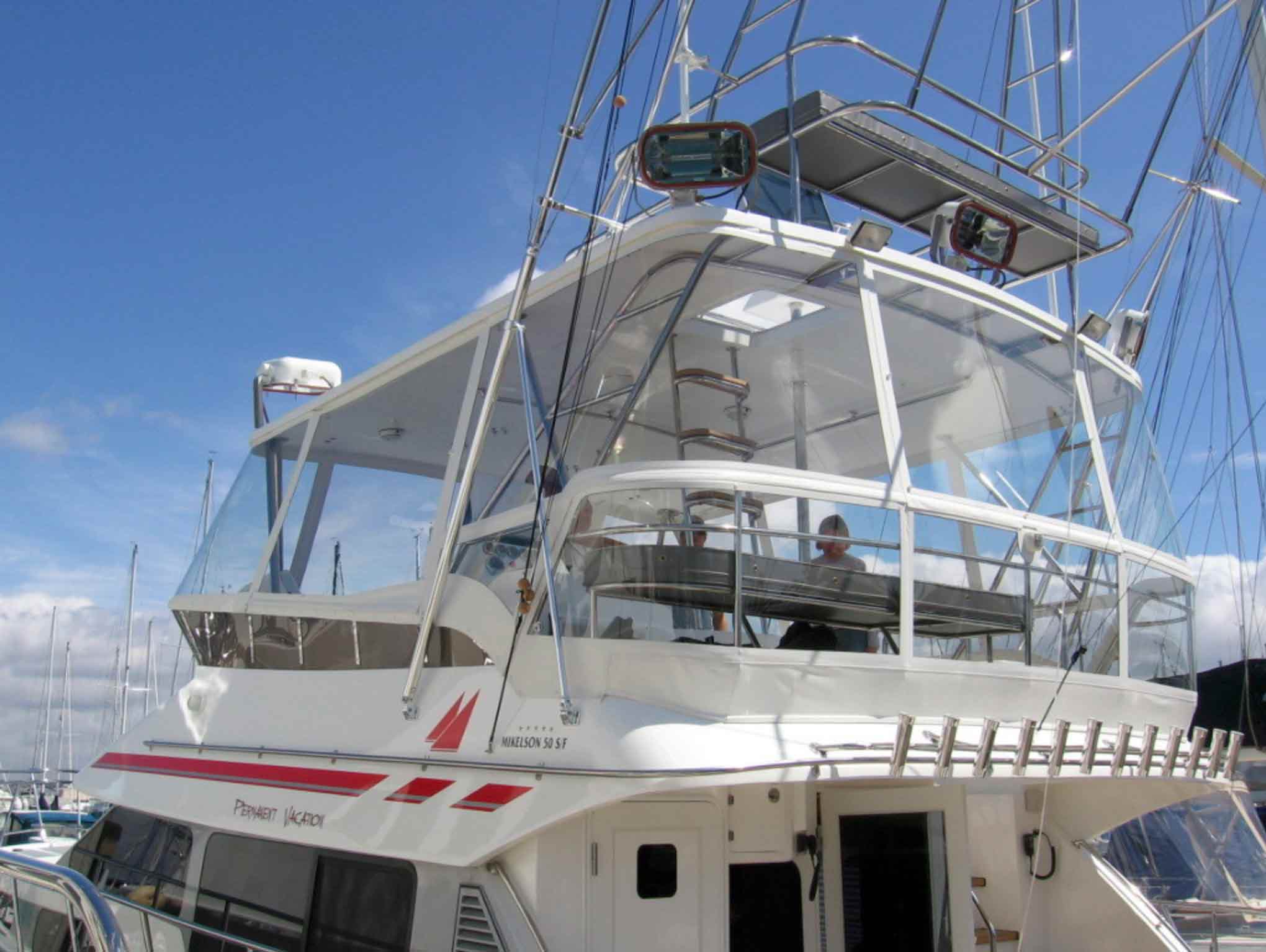 A fully enclosed flybridge on a 50ft power boat
